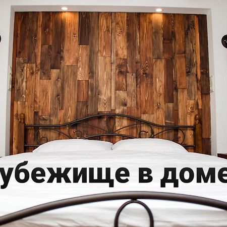 Apartment In The City Center In The House With Atlantes Odessa Eksteriør bilde